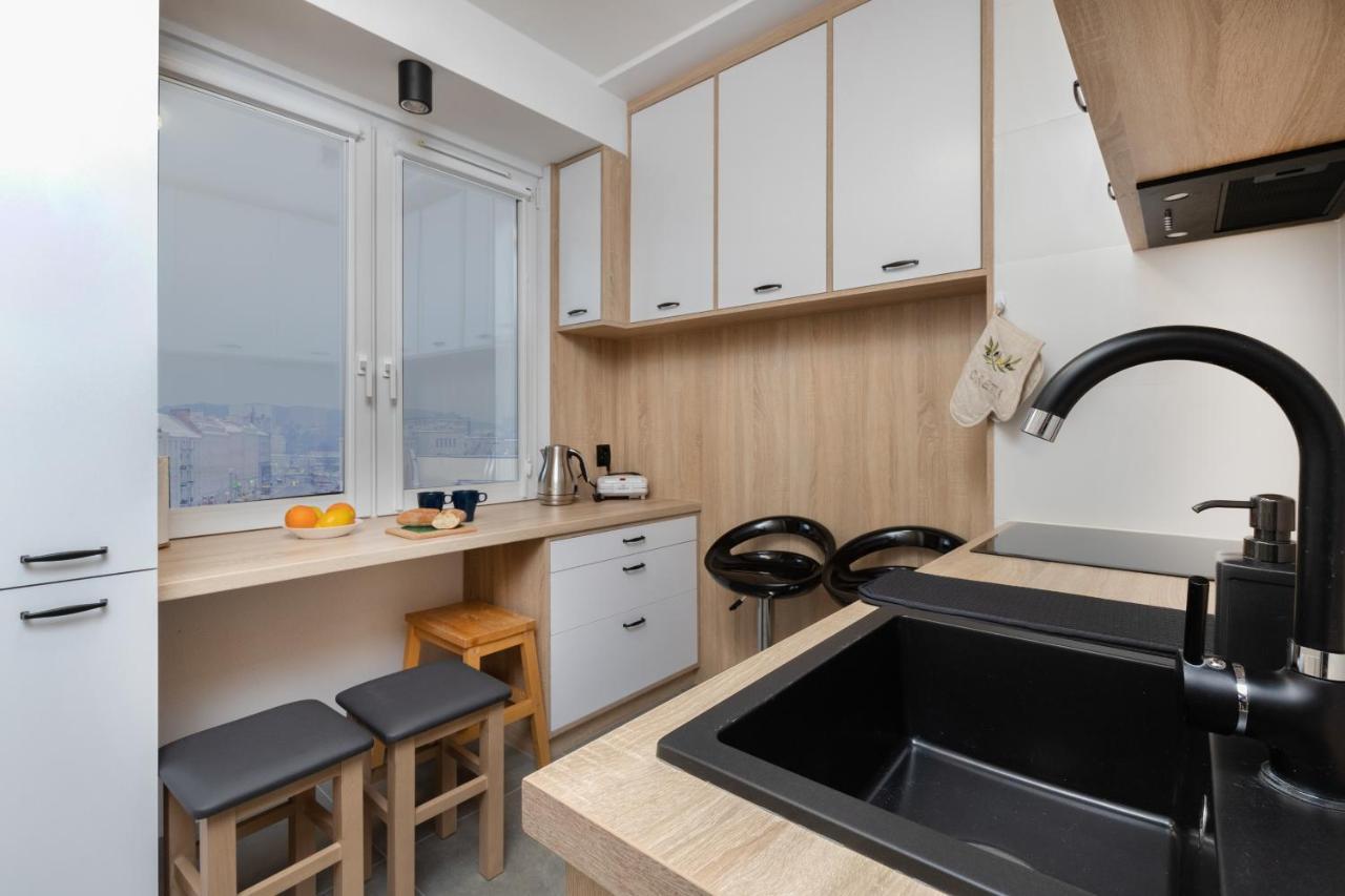 City Center Apartment Gdynia By Noclegi Renters Exterior photo